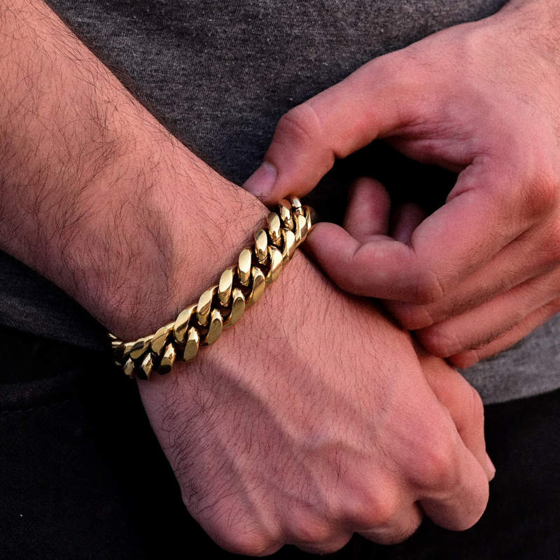 gold plated stainless steel cuban link bracelet
