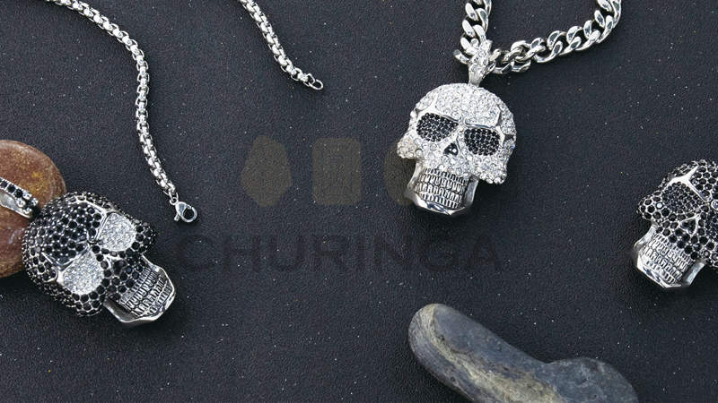 stainless steel skull necklaces