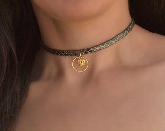 Daily Sexual Collar with gold circle pendant