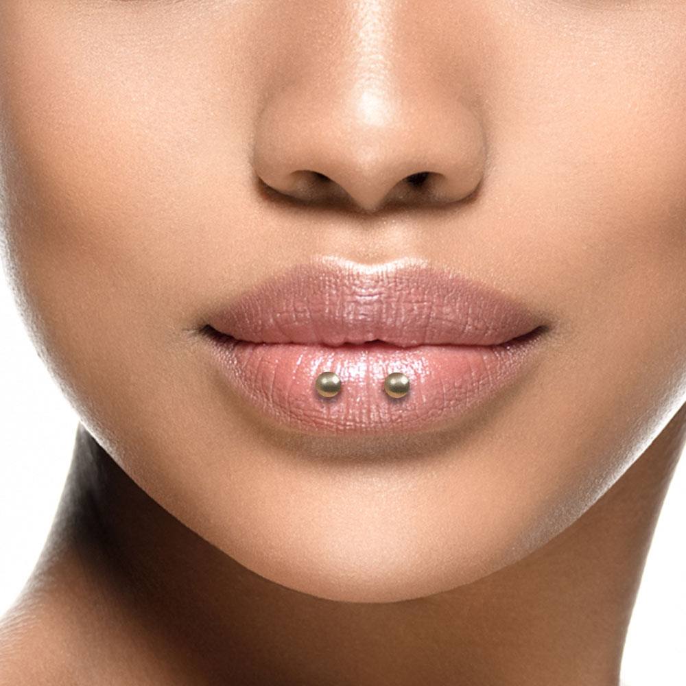 Horizontal lip piercing