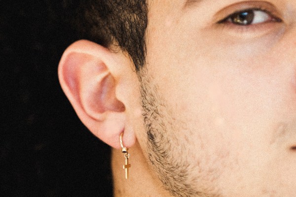 men's diamond earrings guide
